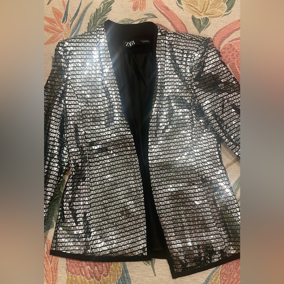 COWBOY CARTER Zara Sequin Shorts Suit Set - Picture 5 of 9